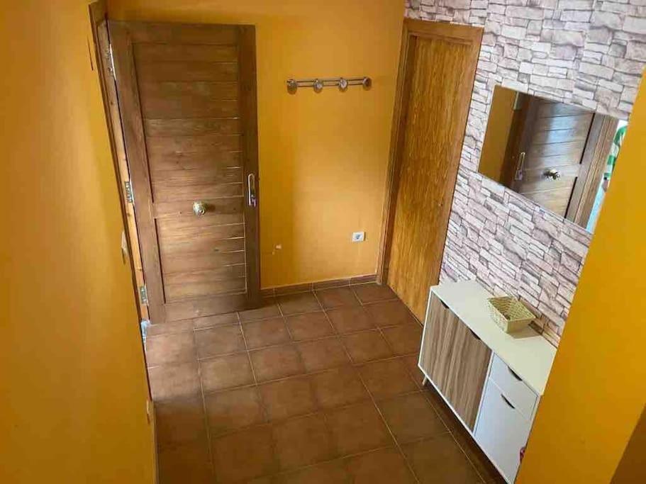 Adosado En Villanua Con Wifi Ngoại thất bức ảnh