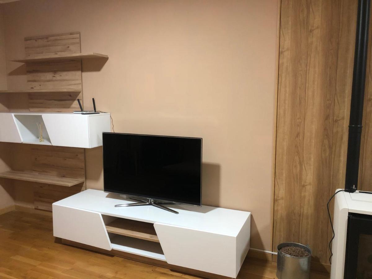 Adosado En Villanua Con Wifi Ngoại thất bức ảnh