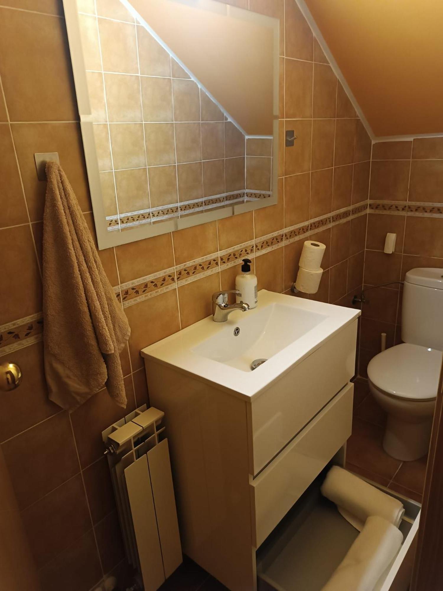 Adosado En Villanua Con Wifi Ngoại thất bức ảnh